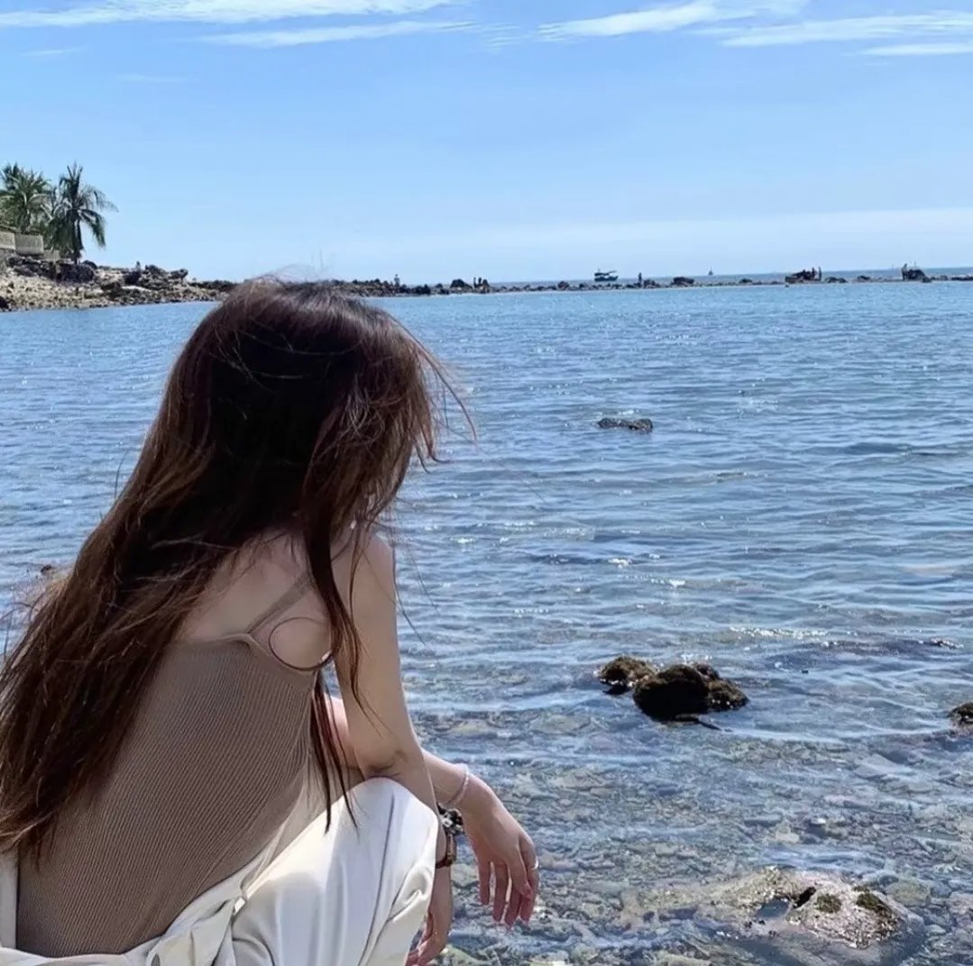 《偶尔》海报